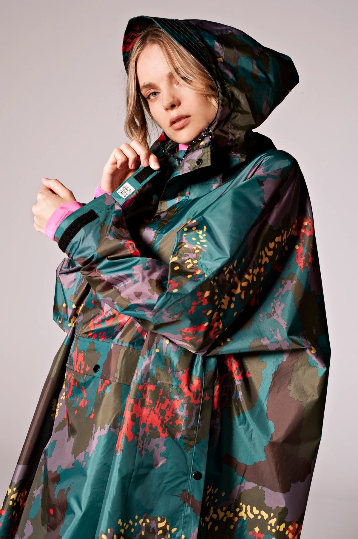 RAINKISS_DIGI_FOREST_PONCHO_KINGS-ROAD-FASHIONS_1