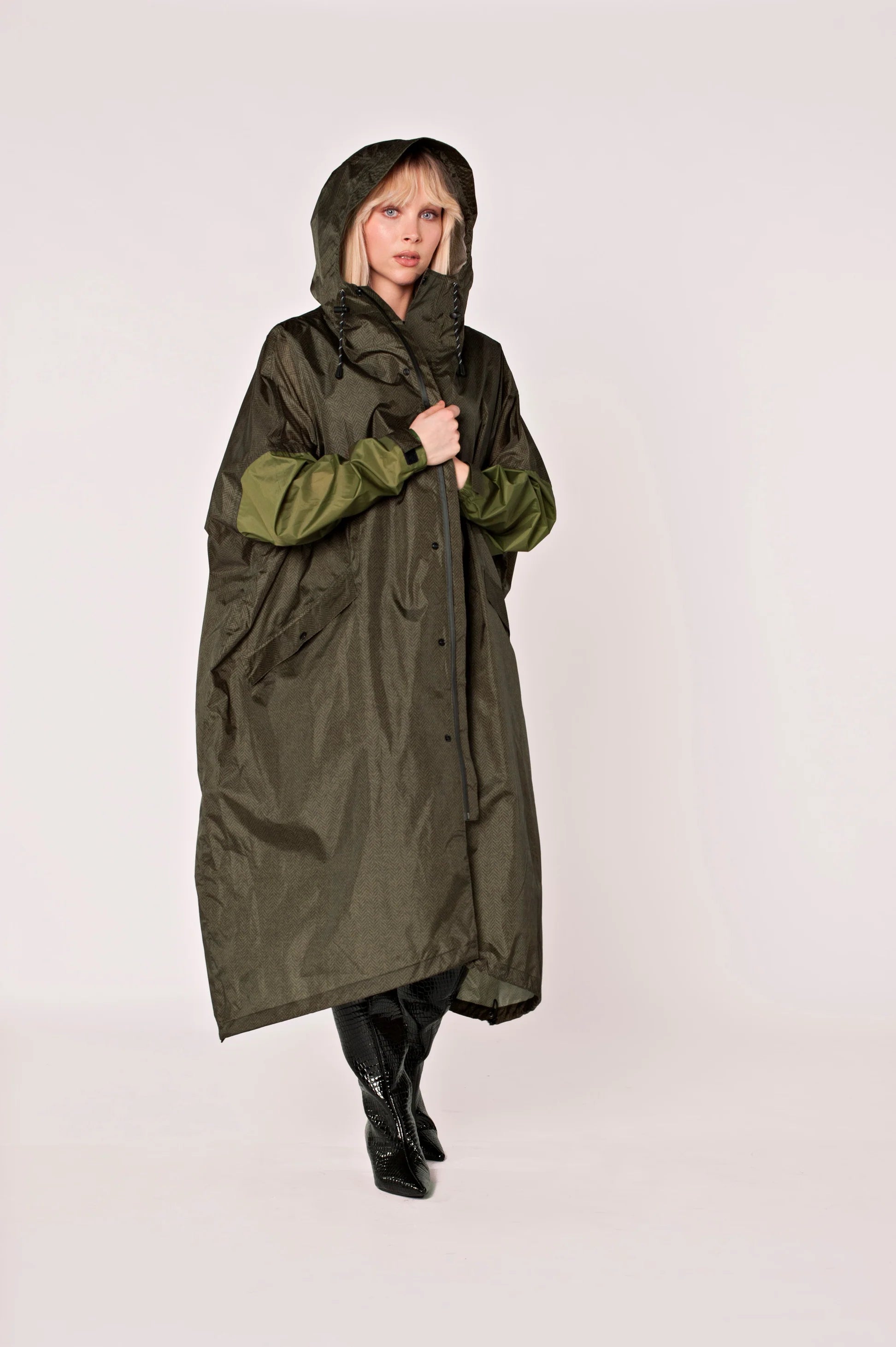 RAINKISS_HERRINGBONE_RAINCOAT_KINGS-ROAD-FASHIONS_