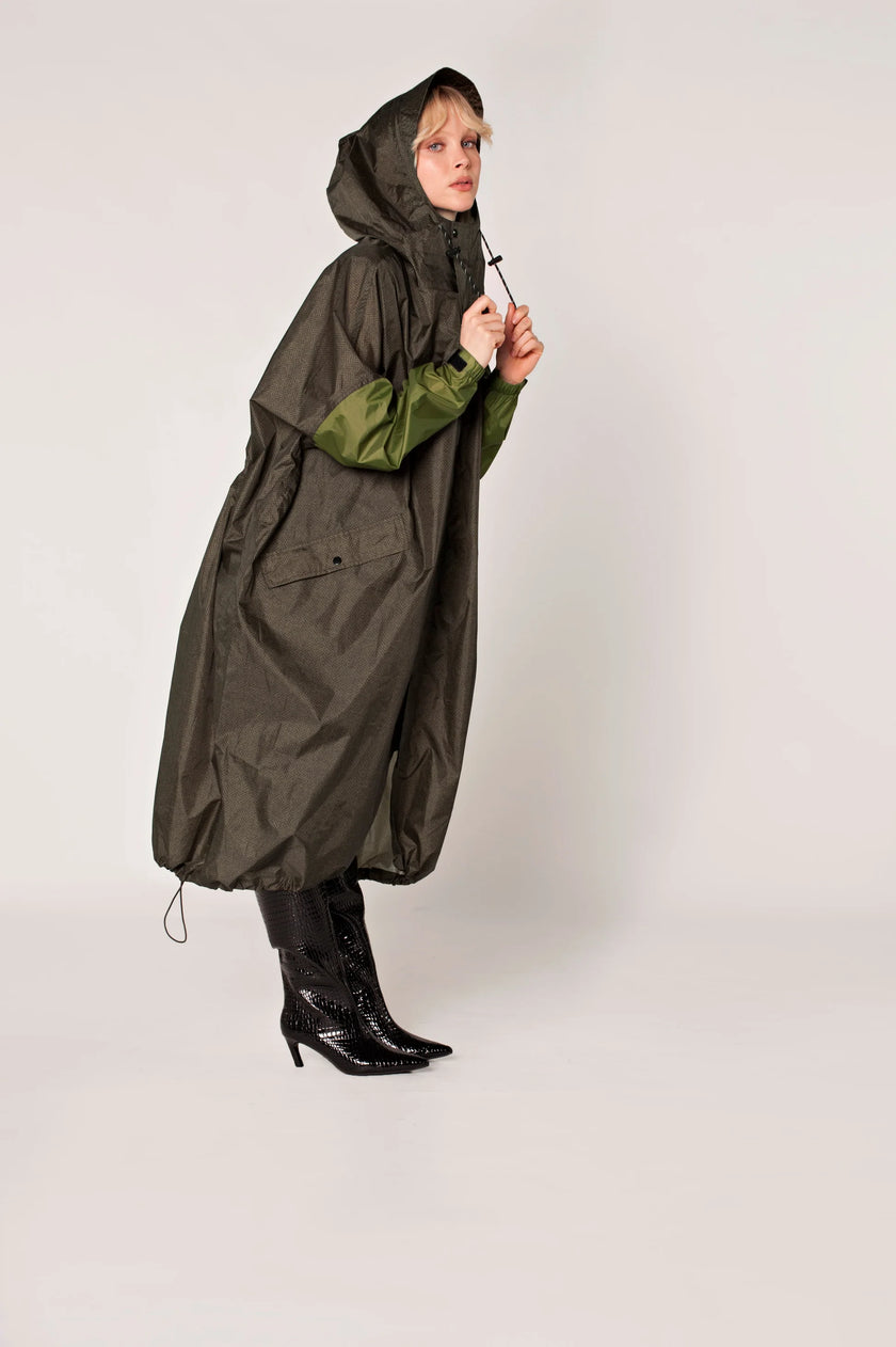 RAINKISS_HERRINGBONE_RAINCOAT_KINGS-ROAD-FASHIONS_