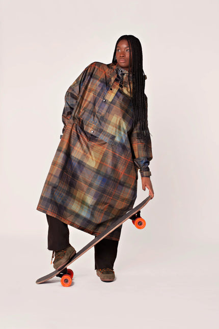 RAINKISS_TARTAN_PONCHO_KINGS-ROAD-FASHIONS_