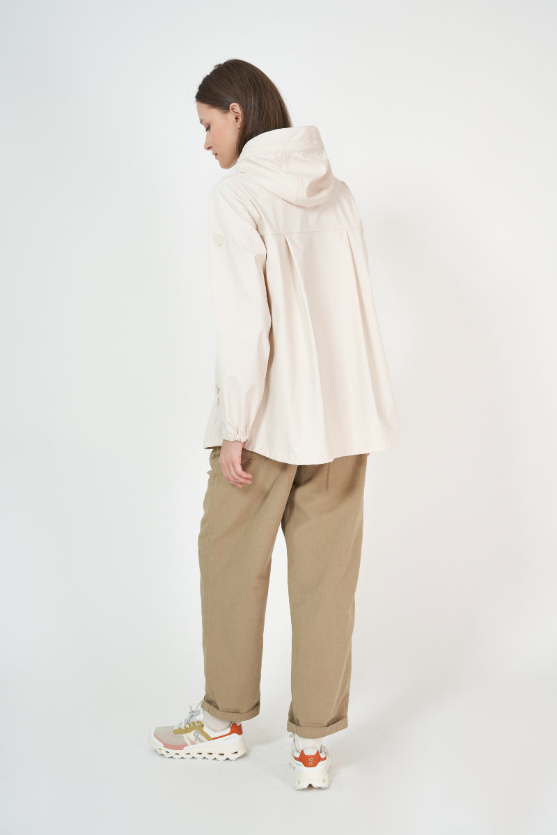 TANTÄ Women's DRIZZLE Raincoat in Whitecap Grey