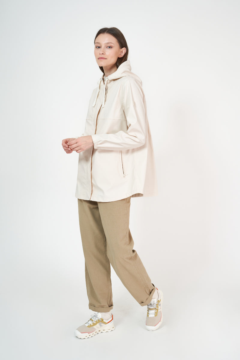 TANTÄ Women's DRIZZLE Raincoat in Whitecap Grey