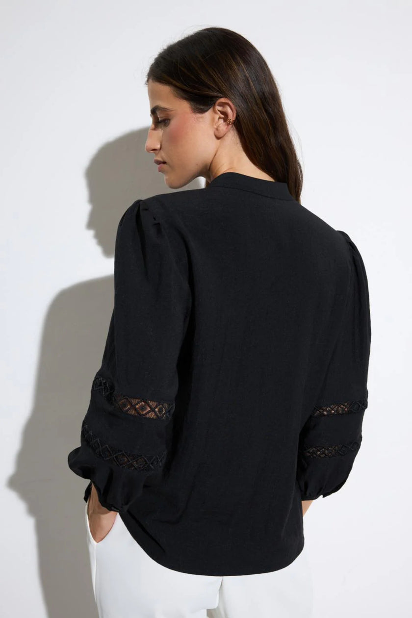 Tinta y Bariloche Cobalto Women's Summer Blouse in Black