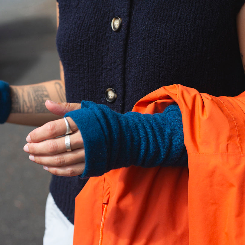 Turtle Doves - Recycled Cashmere Fingerless Gloves Teal