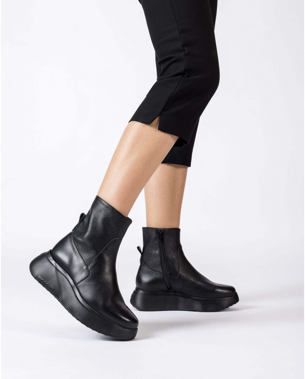 Wonders-Sofia-boot-Black-kings-road-fashions