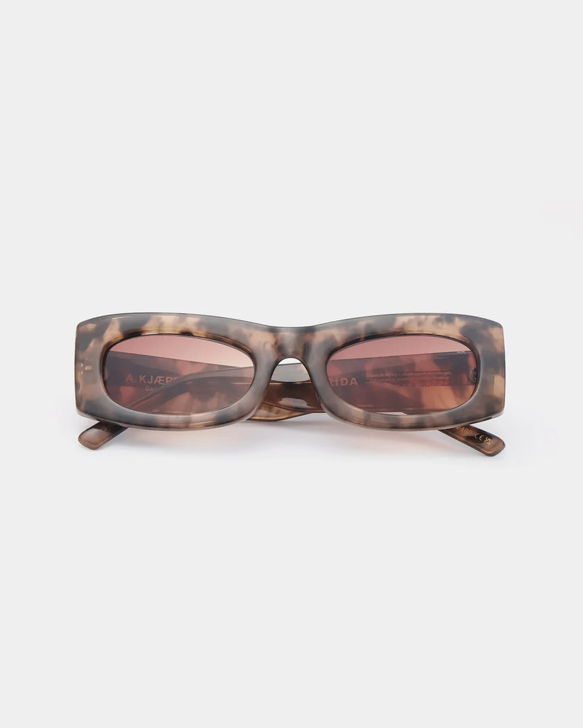 a-kjaerbede-frida-womens-sunglasses-coquina