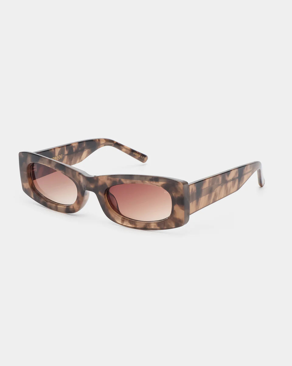a-kjaerbede-frida-womens-sunglasses-coquina