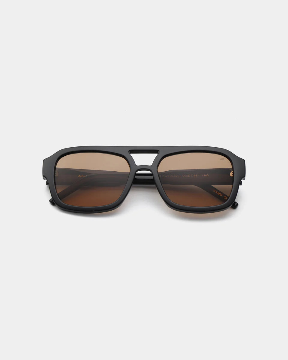 a-kjaerbede-kaya-womens-sunglasses-black