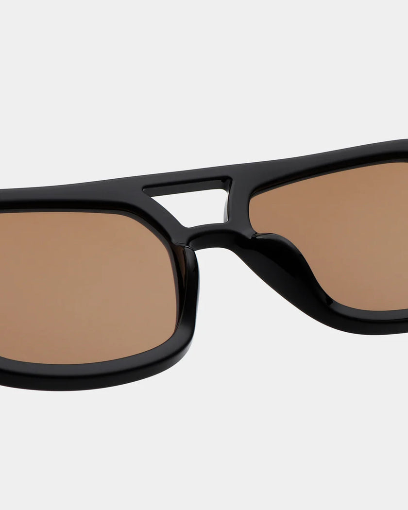 a-kjaerbede-kaya-womens-sunglasses-black