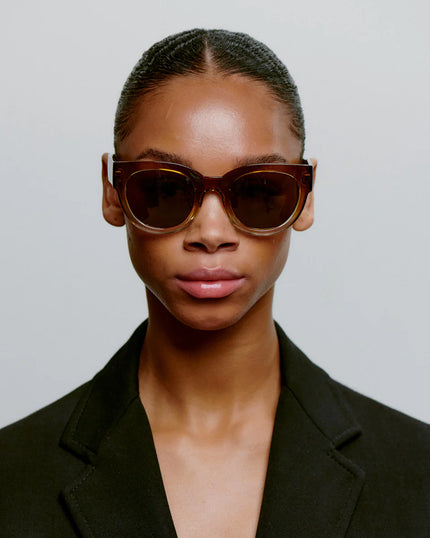 a-kjaerbede-lilly-womens-sunglasses-smoke-champagne