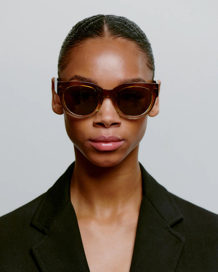 a-kjaerbede-lilly-womens-sunglasses-smoke-champagne