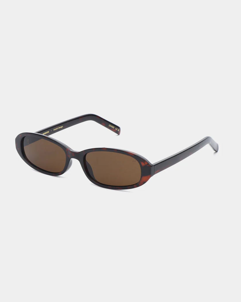 a-kjaerbede-macy-womens-sunglasses-demi-tortoise