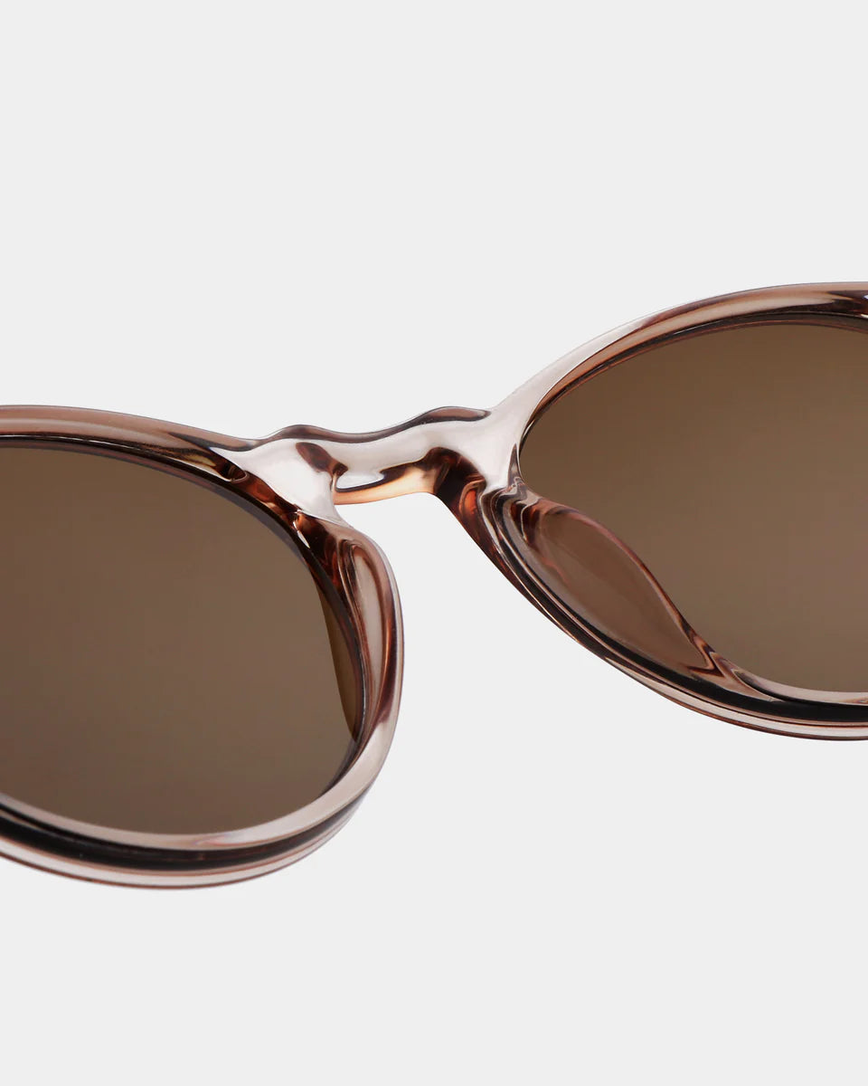 a-kjaerbede-marvin-womens-sunglasses-champagne