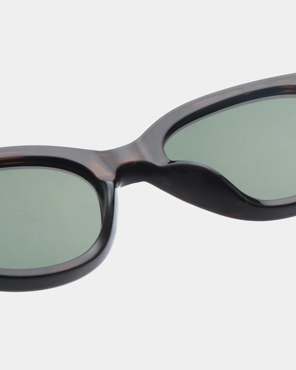 a-kjaerbede-winnie-womens-sunglasses-demi-tortoise