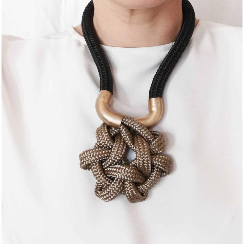 carlotta-scarabeo-accessories_products_foam-carlotta-scarabeo-black-hemp