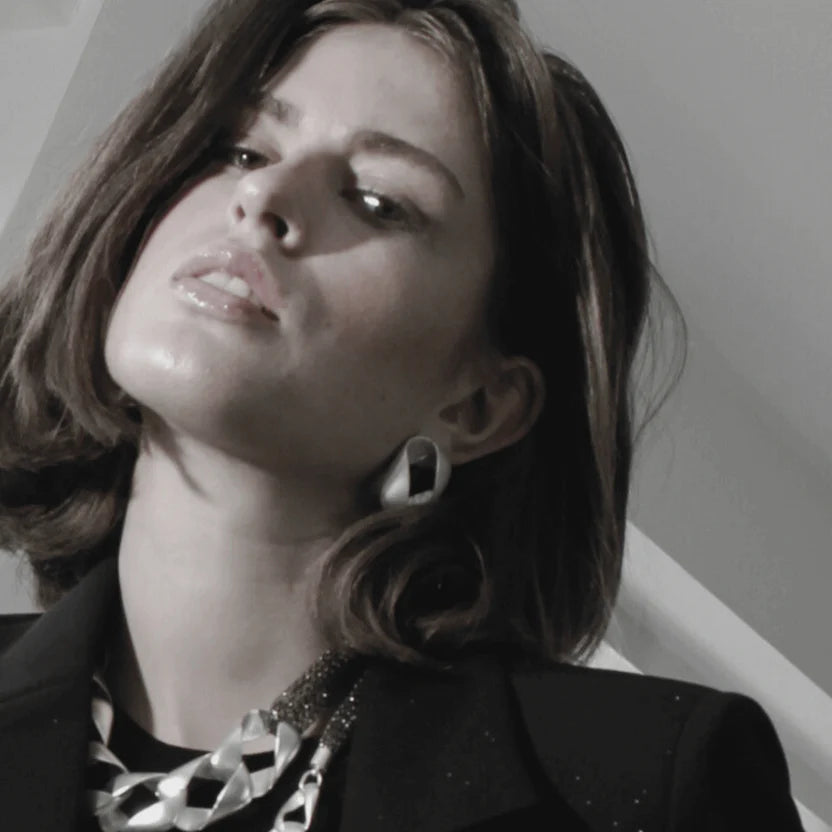 dnsk-anastazia-chunky-post-earring