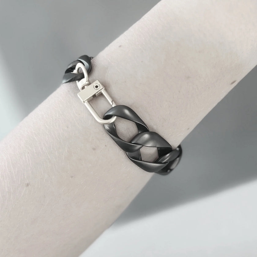 dnsk-anastazia-lock-link-bracelet-hematite-plating