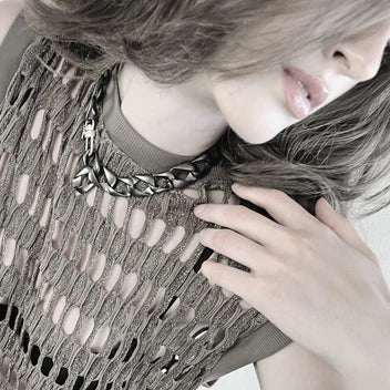 dnsk-anastazia-short-lock-link-necklace-hematite-plating-2