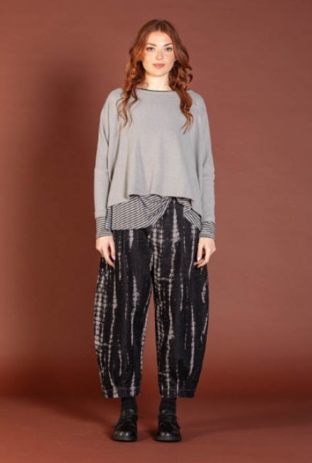 Mama B - Women's Kira Jumper in Nebbia