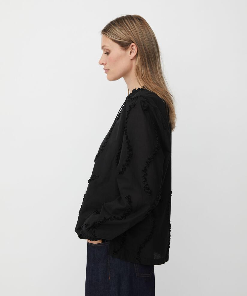 masai-aw25-womenswear-dolvira-1011163-black