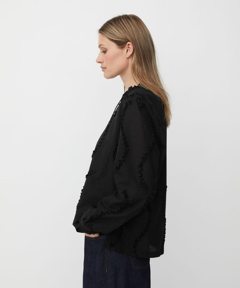 masai-aw25-womenswear-dolvira-1011163-black
