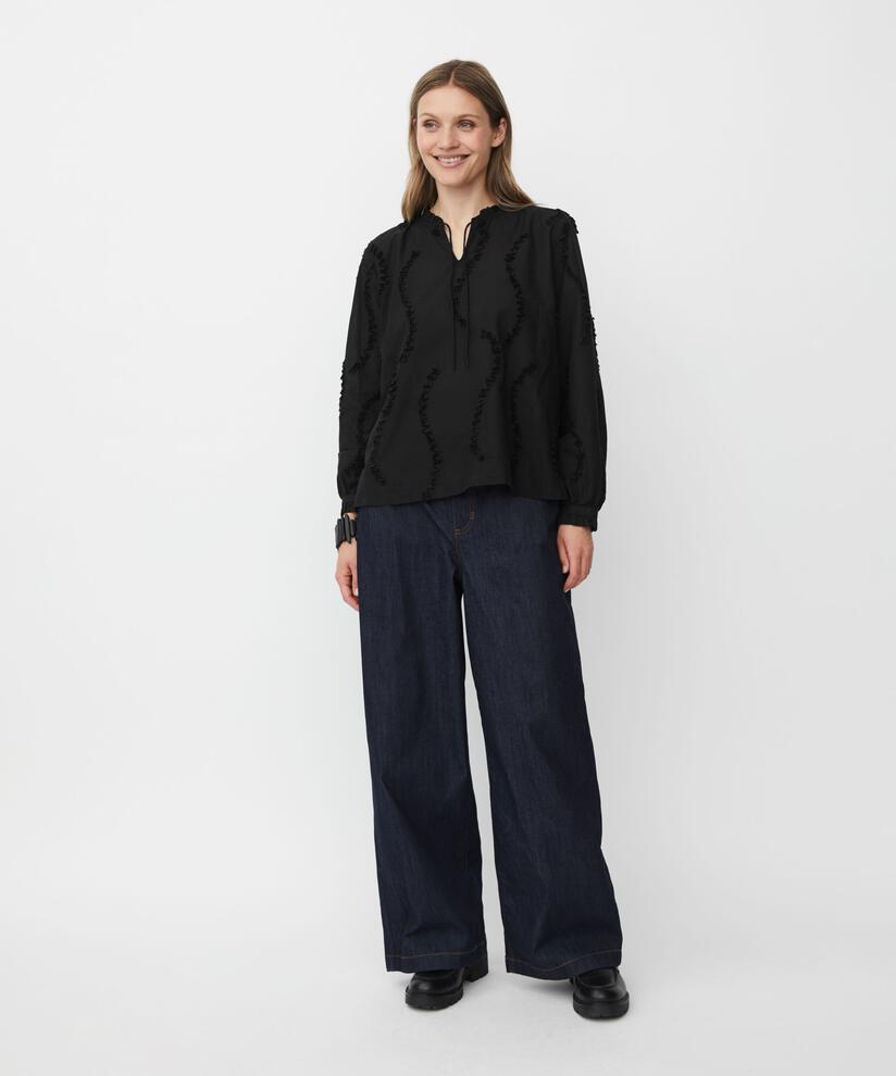 masai-aw25-womenswear-dolvira-1011163-black
