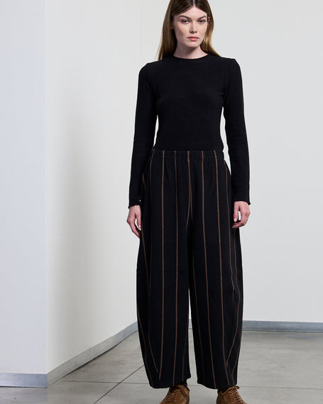 neirami-aw25-womenswear-easy-trousers-p838bg-b-gessato-brush