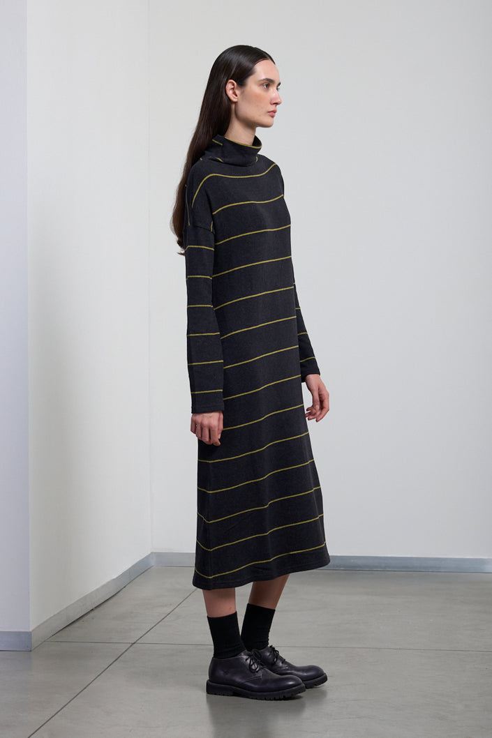 neirami-aw25-womenswear-long-dress-b131rg-riga-olive