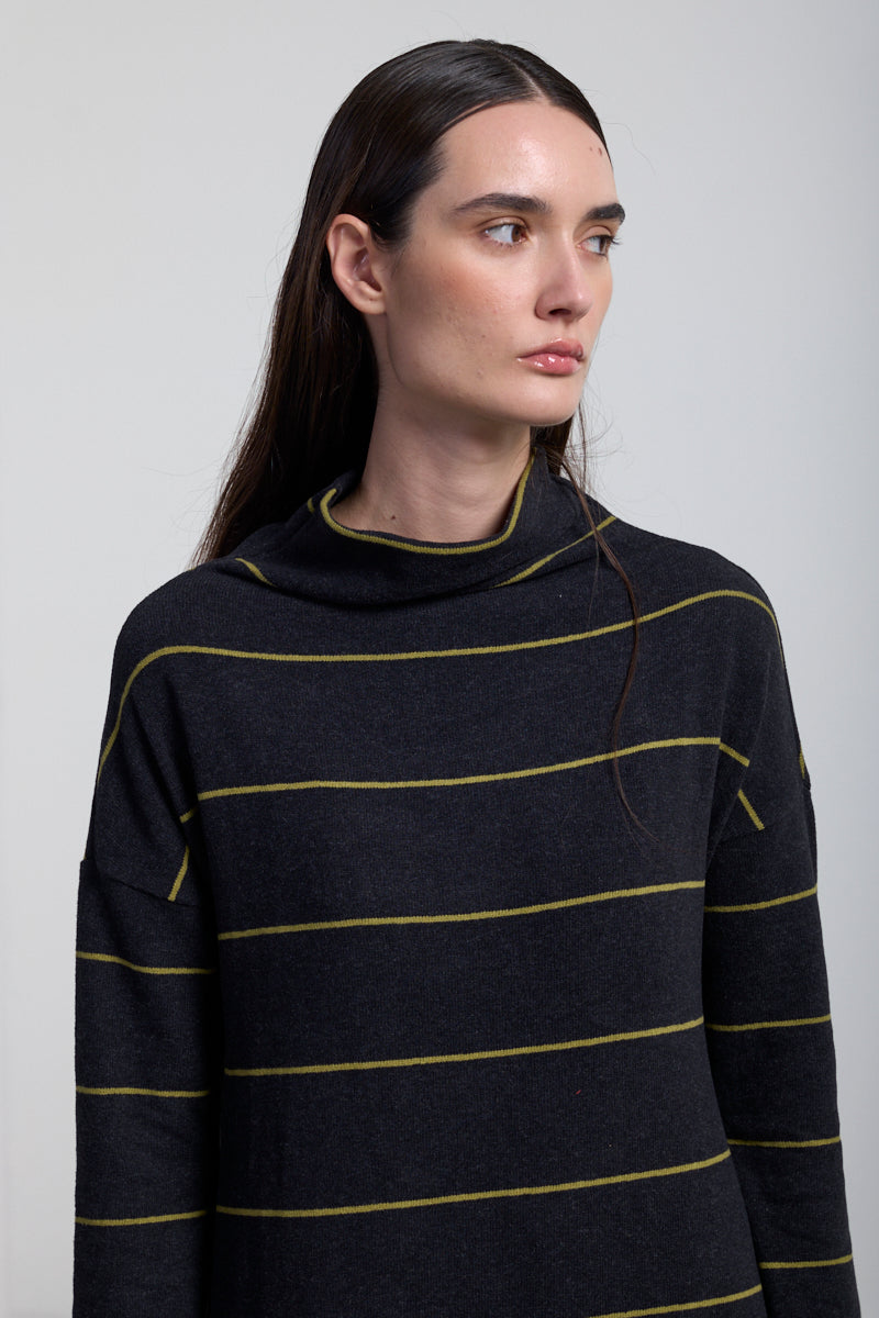 neirami-aw25-womenswear-long-dress-b131rg-riga-olive