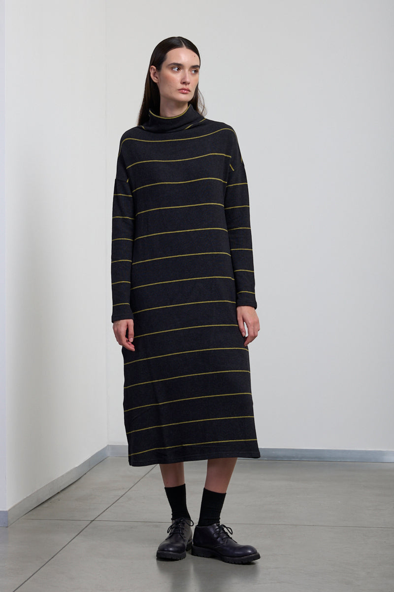 neirami-aw25-womenswear-long-dress-b131rg-riga-olive