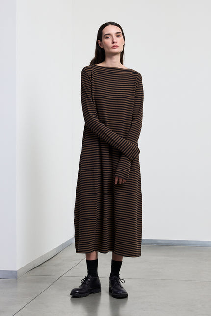 neirami-aw25-womenswear-long-dress-d007ms-tabacco