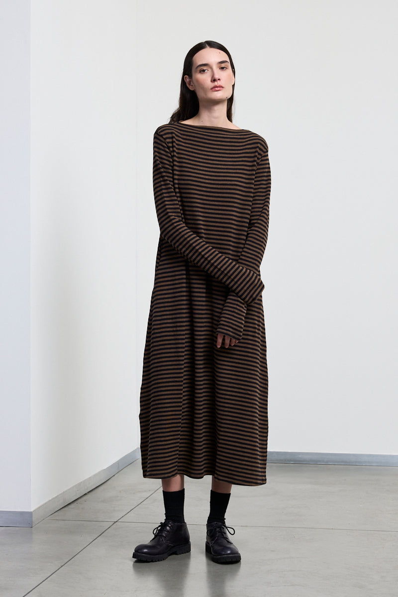 neirami-aw25-womenswear-long-dress-d007ms-tabacco