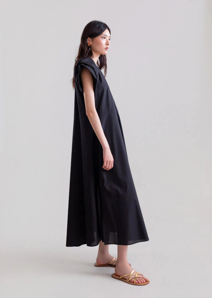 psophia-ss26-Women_s-Cotton-Poplin-V-Neck-Dress-Black-208DRS2625-kings-road-fashions