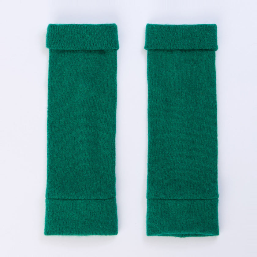 turtle-doves-recycled-cashmere-fingerless-gloves-in-bright-green