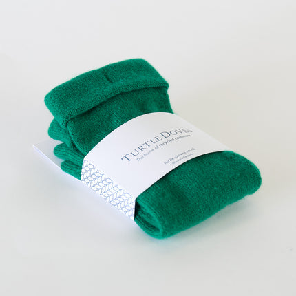 turtle-doves-recycled-cashmere-fingerless-gloves-in-bright-green