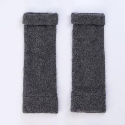 turtle-doves-recycled-cashmere-fingerless-gloves-in-charcoal