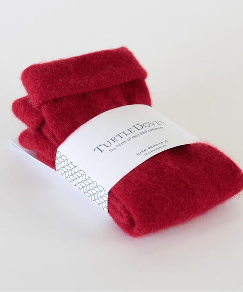 turtle-doves-red-cashmere-gloves