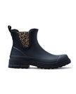 verbenas-rainboots-lua-mate-animal-fur-black-sand-leo
