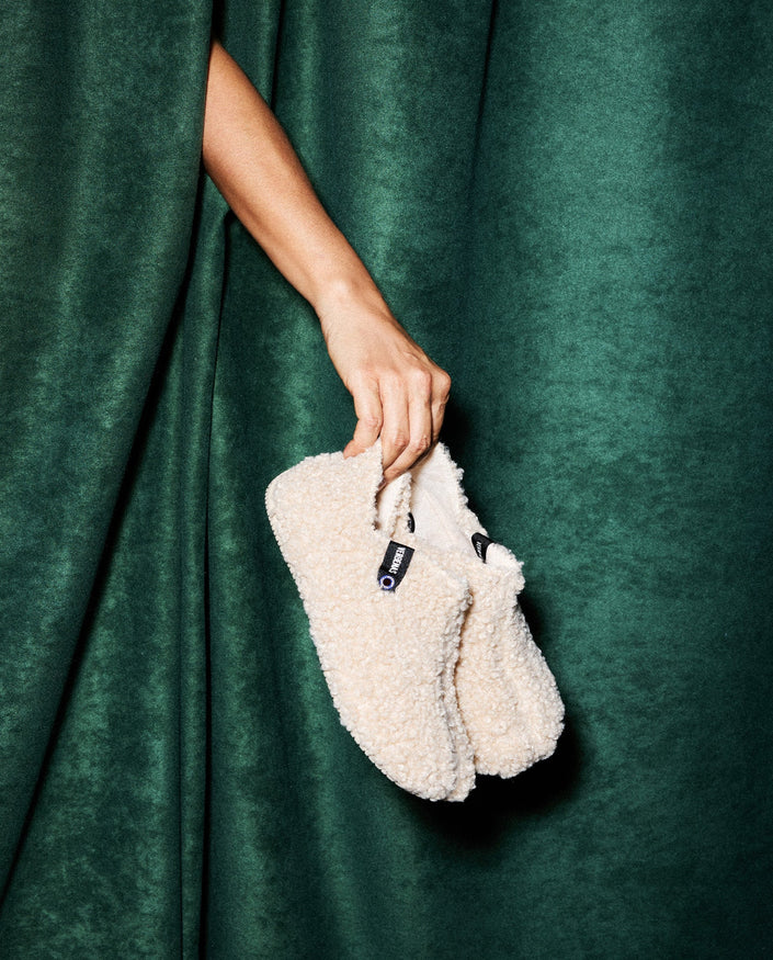 verbenas-womens-yoi-curly-slippers-beige