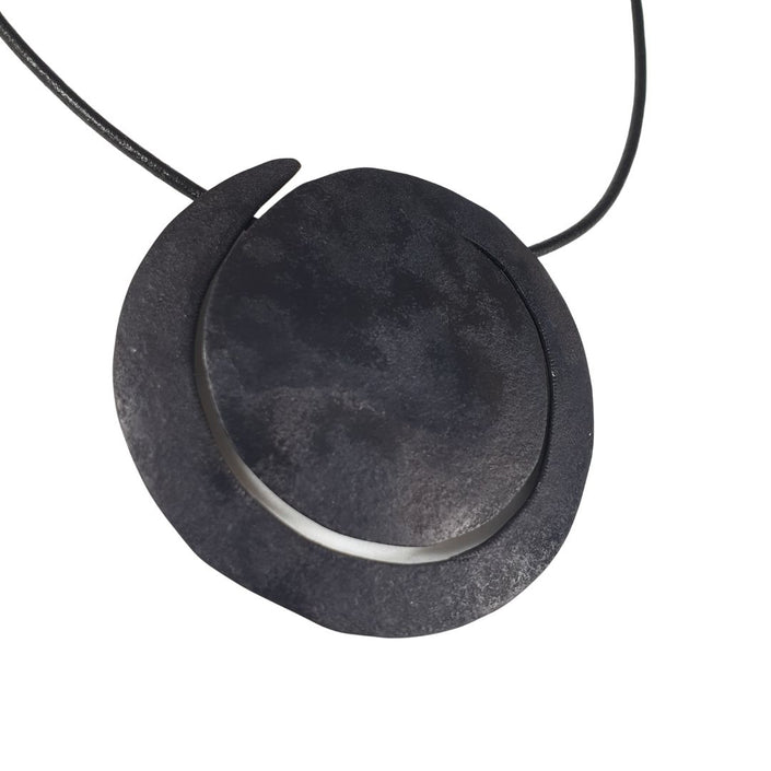 Oana_Millet_Necklace_c132-black