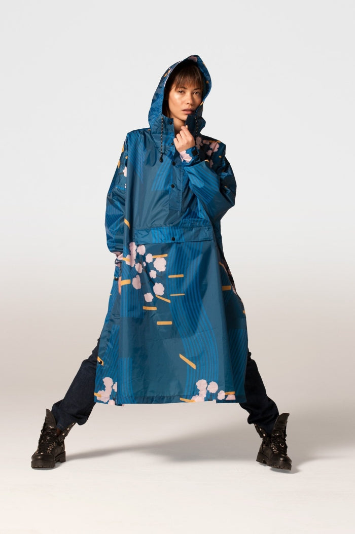 Rainkiss Japanese Blossom Poncho