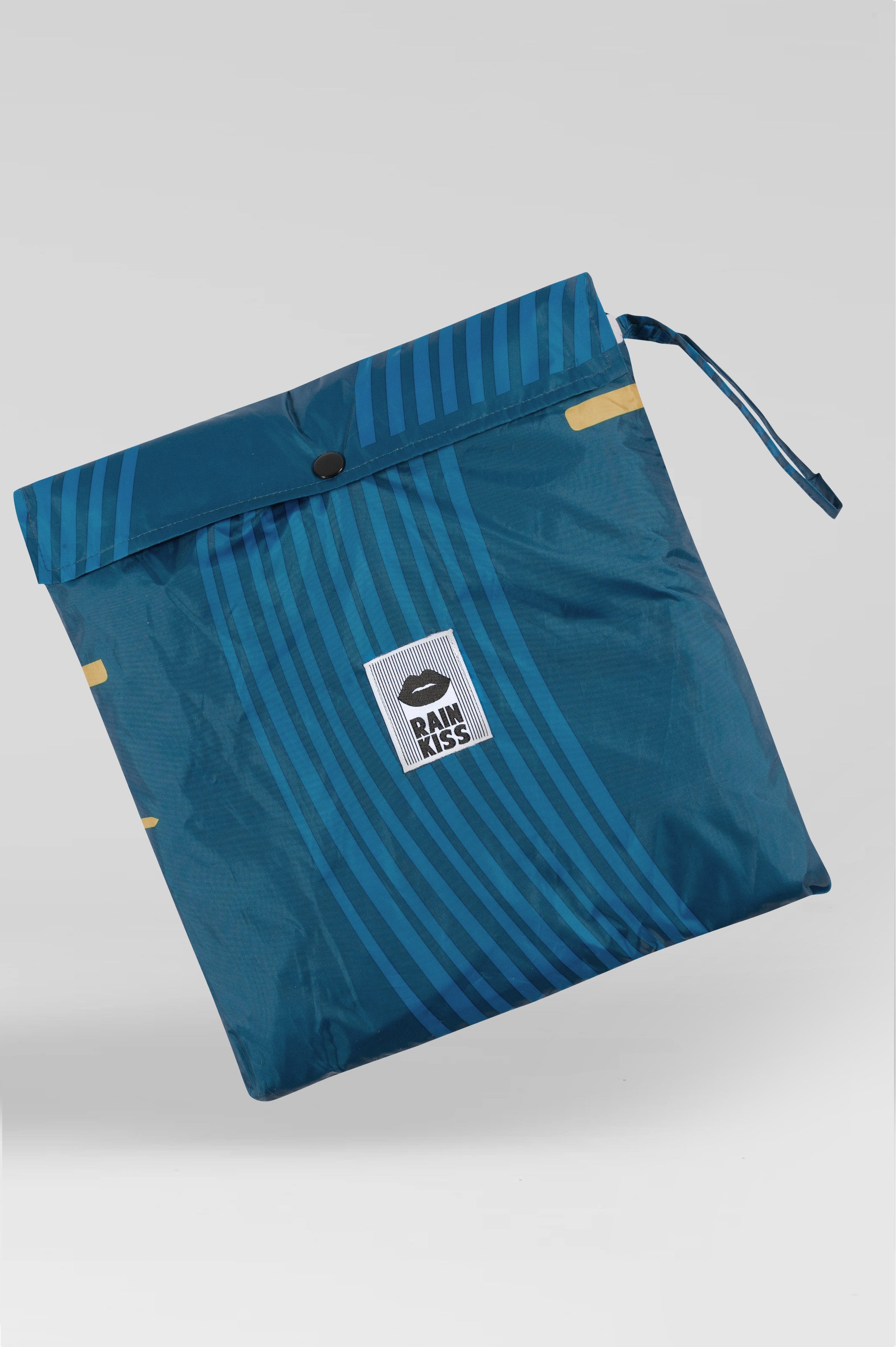 rainkiss-japanese-blossom-poncho