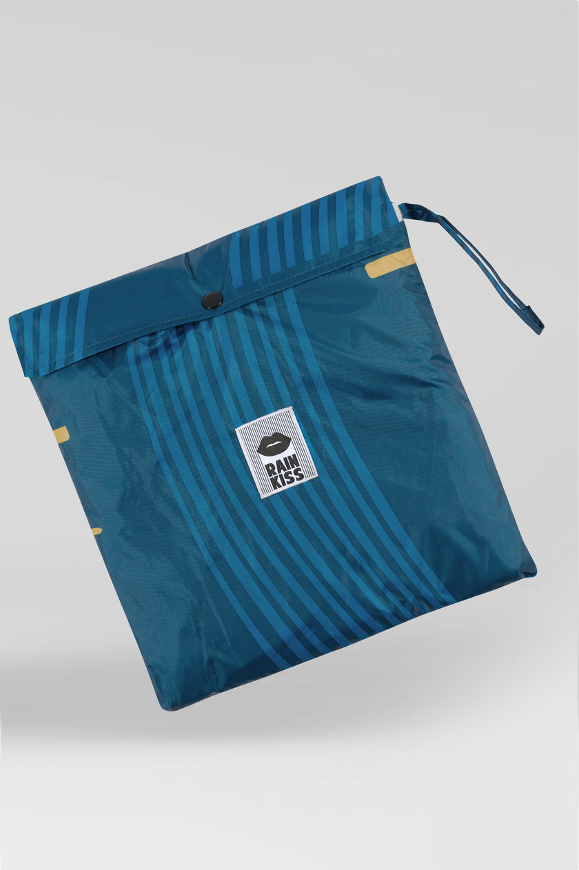 rainkiss-japanese-blossom-poncho